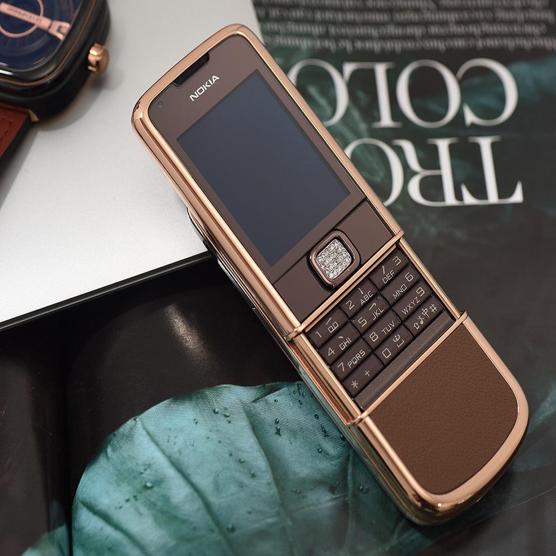 Nokia 8800 - Món Phụ Kiện Không Thể Thiếu Của Các Quý Ông