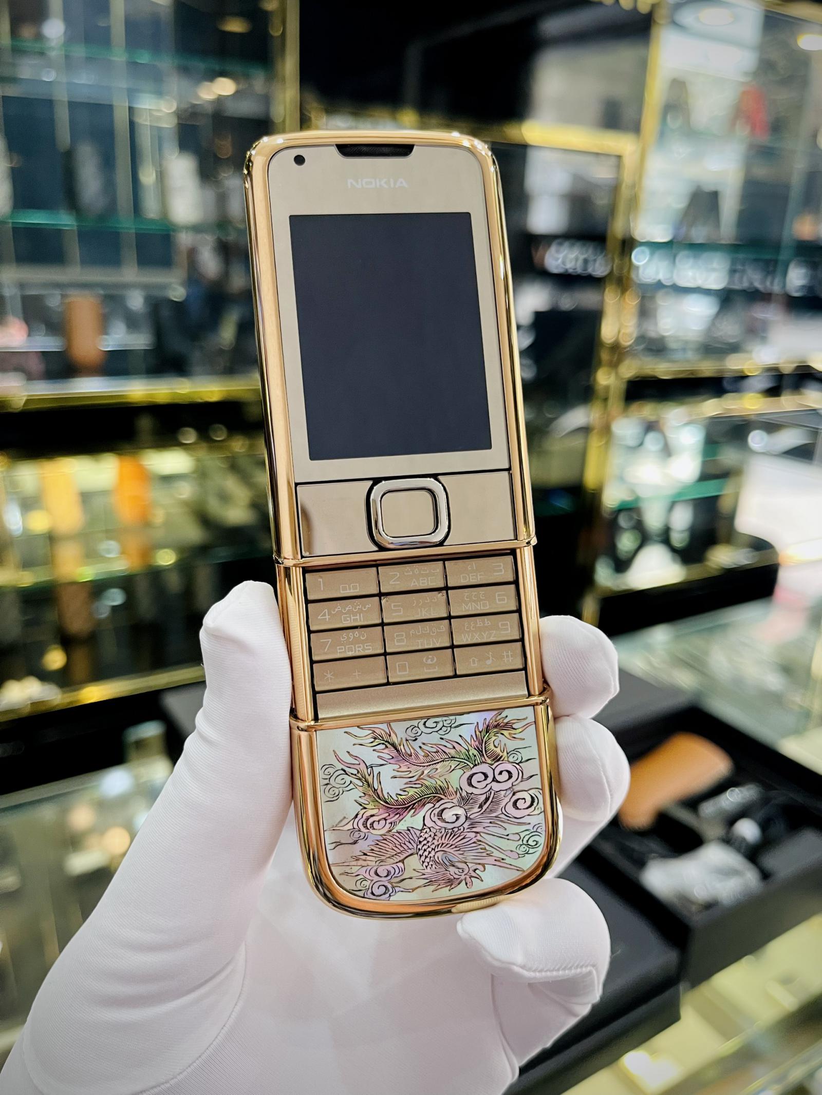 Nokia 8800 Vàng Hồng: Thiết kế mềm mại với màu sắc vàng hồng sang trọng, chiếc điện thoại Nokia 8800 Vàng Hồng sẽ làm say mê bất kỳ ai. Tham khảo hình ảnh để khám phá sự tinh tế và đẳng cấp của sản phẩm này.