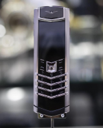 VERTU THÉP STAINLESS STEEL 2017